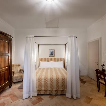 La Casa Nel Borgo Bed & Breakfast *